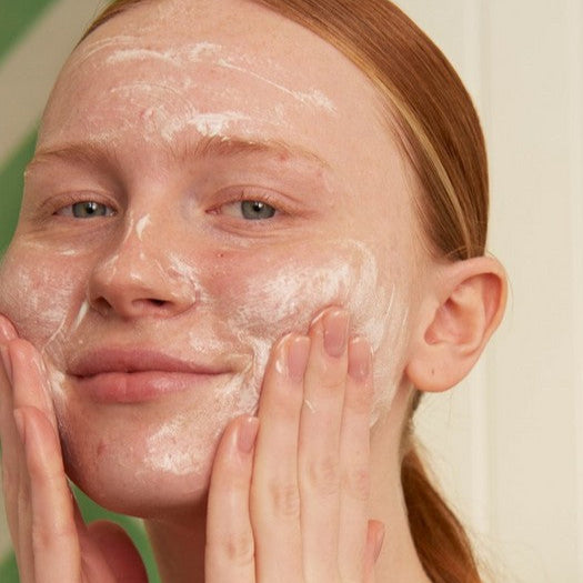 Tea Tree Skin Clearing schuimende gezichtsreiniger