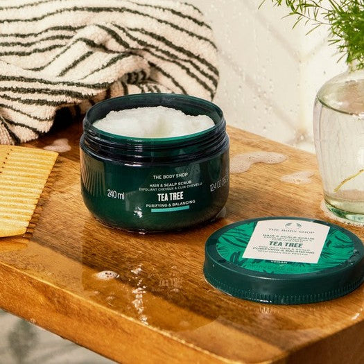 Tea Tree Reinigende en balancerende peeling voor haar en hoofdhuid