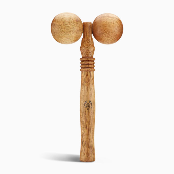Ontspan met onze dubbele balmassager. Uitgerust met roterende dubbele kogels die de spanning op moeilijk bereikbare plaatsen helpen verlichten.LichaamsmassageapparaatOntwerp met dubbele balOntspant en kalmeert de spierenIdeaal voor nek-, schouder- en rugg